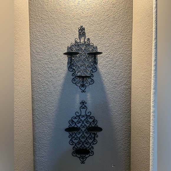 Black Metal Wall Sconce Set - Picture 10 of 10